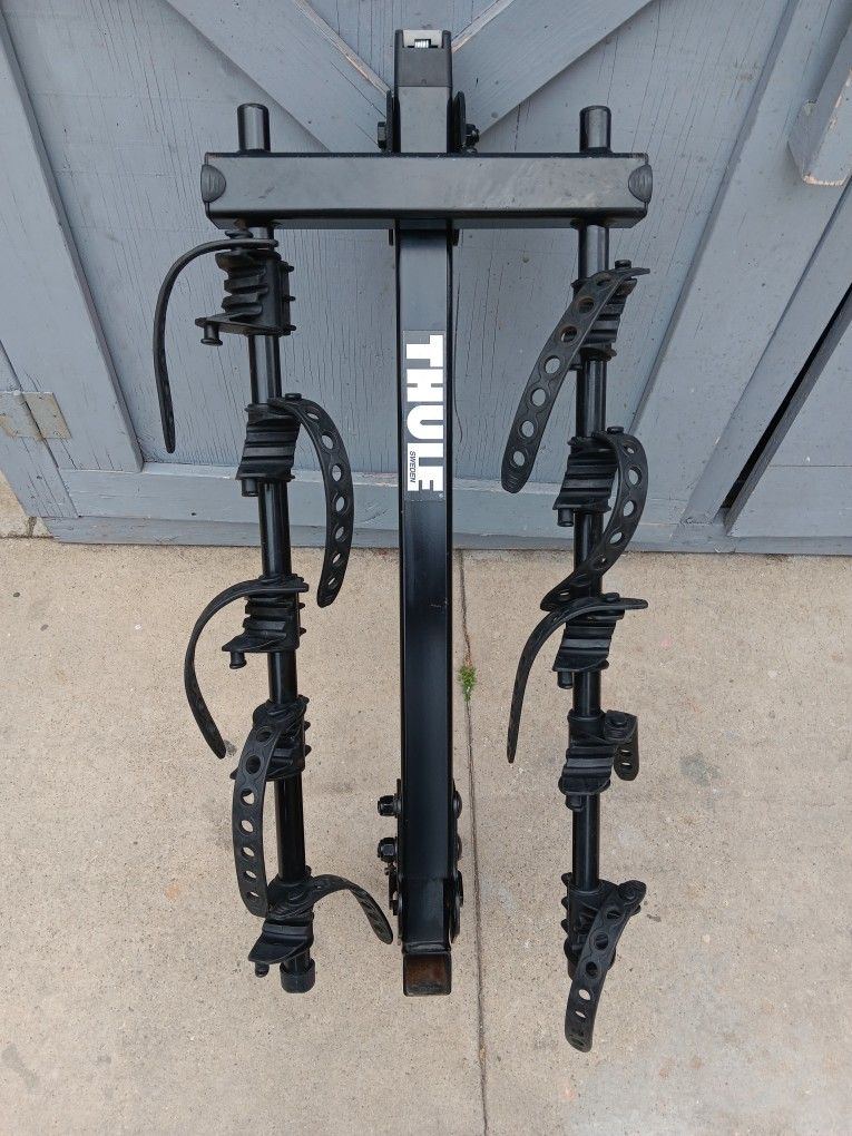 THULE.    2" Hitch Rack. For  5 Bikes