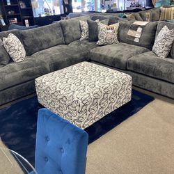 Stunning 3Pc Sectional ☁️🩶 $4899