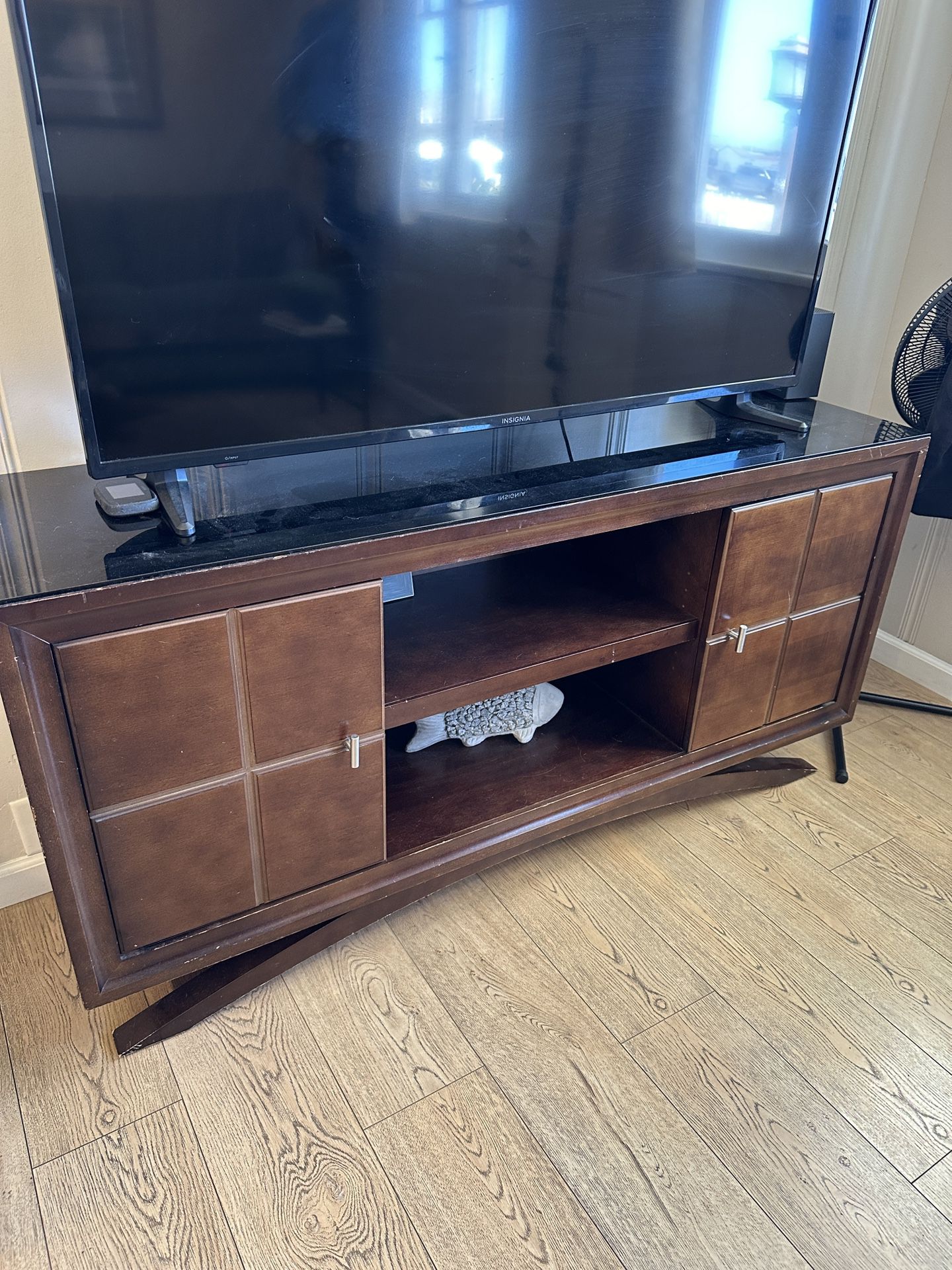 Free tv Stand 