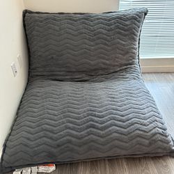 Lounge & Co Crash Foam Pillow