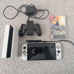 Nintendo Switch OLED(w/ Zelda:BoTW & 400gb microSD)