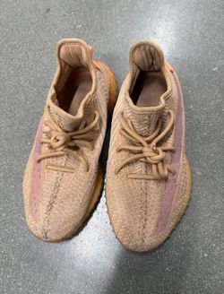 Yeezy Boost 350 v2 "Clay" 2019 Size 7.5