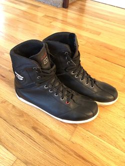TCX MOTORCYCLE  RIDING SNEAKERS