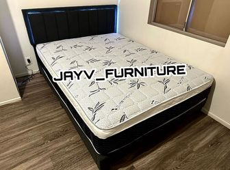 New queen bed frame with MATRESS