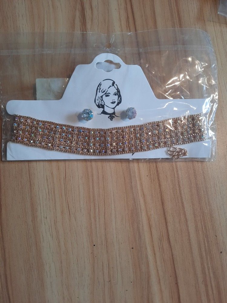 Necklace And Ear Ring