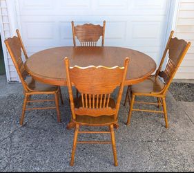 Dining Table and chairs