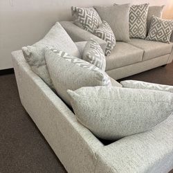 2 Pc Sofa And Loveseat 