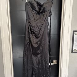 Black Silky prom dress