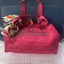 Coach Signature Purse With Scarf 