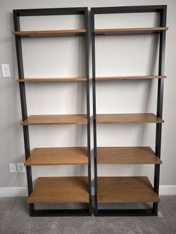 West Elm Ladder Bookshelf 25”