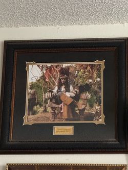 Signed by Johnny Depp pirates picture