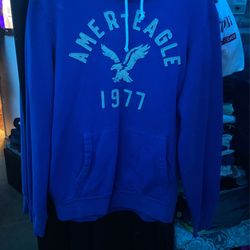 Amer-Eagle Sweater small for men