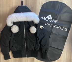 Women’s size small on Hand available