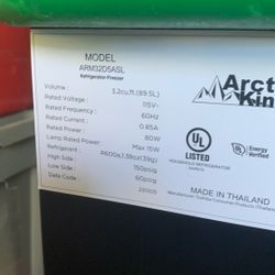 Arctic Freeze 3.2 Cf Refrigerator Freezer