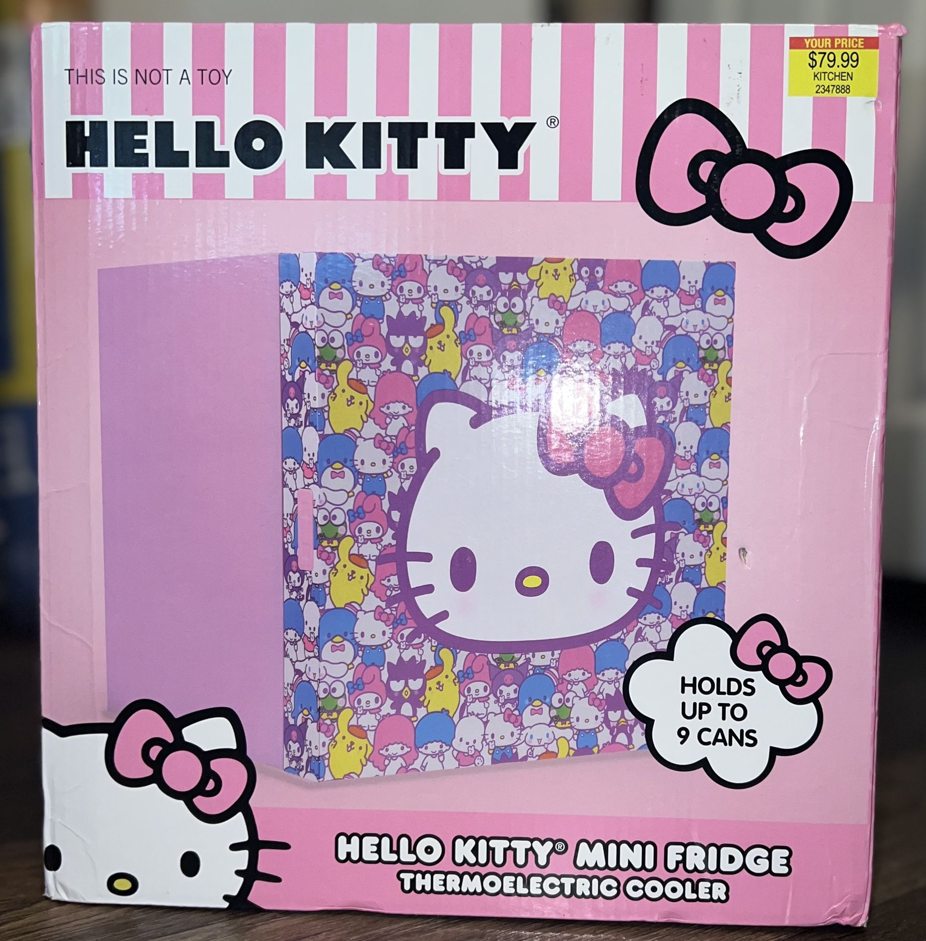 Hello Kitty 9 Can Personal Mini Fridge Thermoelectric