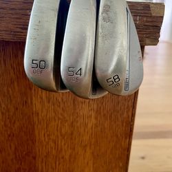 Titleist Vokey SM10 wedge set