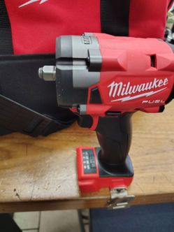 Milwaukee 3/8 impact wrench 250 lbs of torque