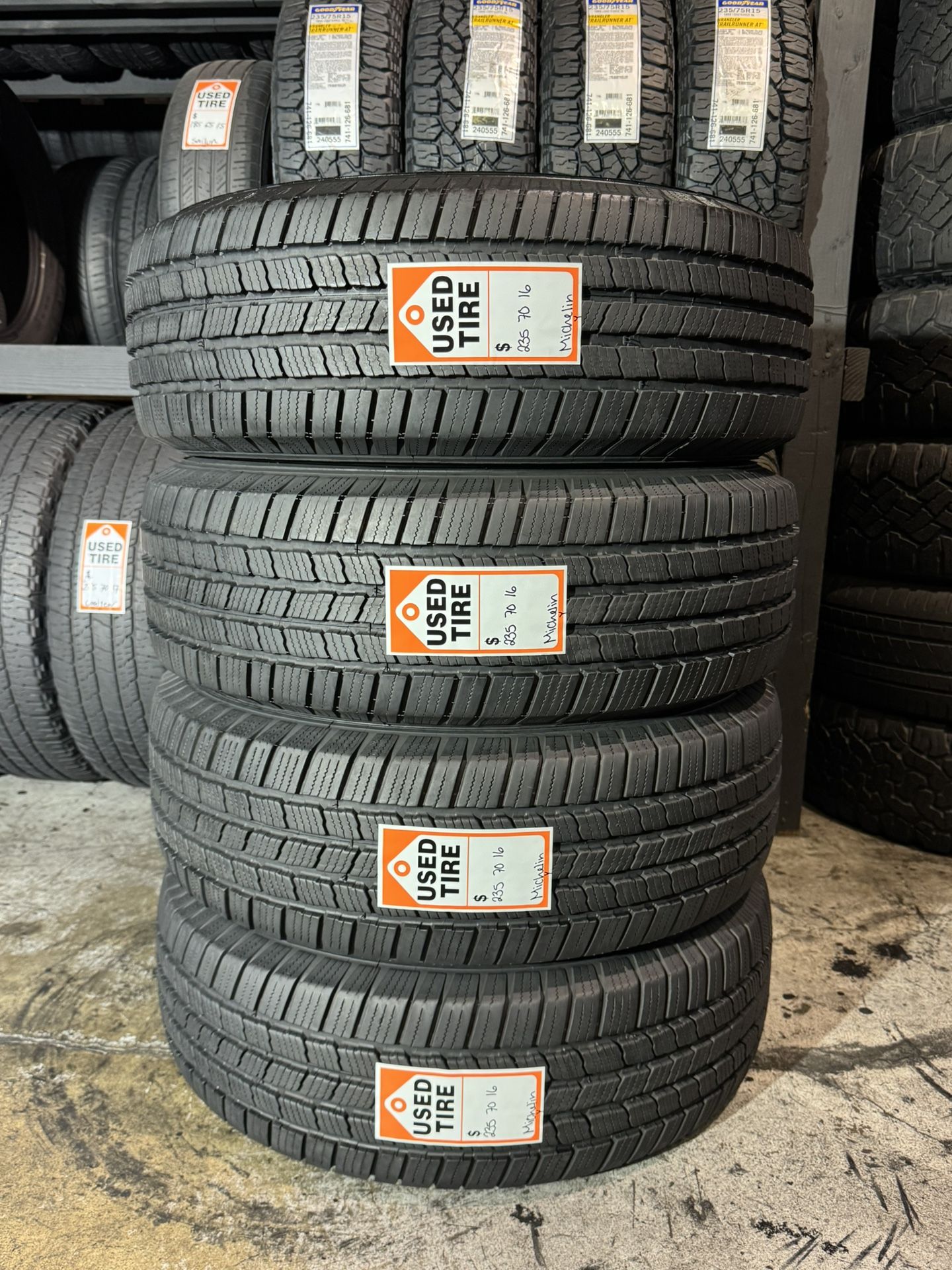 235/70/16 Michelin