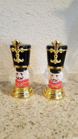 snow globe salt and pepper shaker