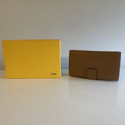 Fendi Women’s Wallet- Real/Authentic 
