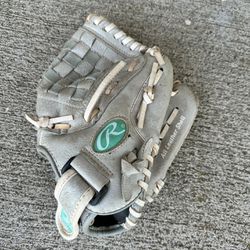 Youth Softball Glove