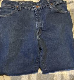Men’s Wranglers size 40/30