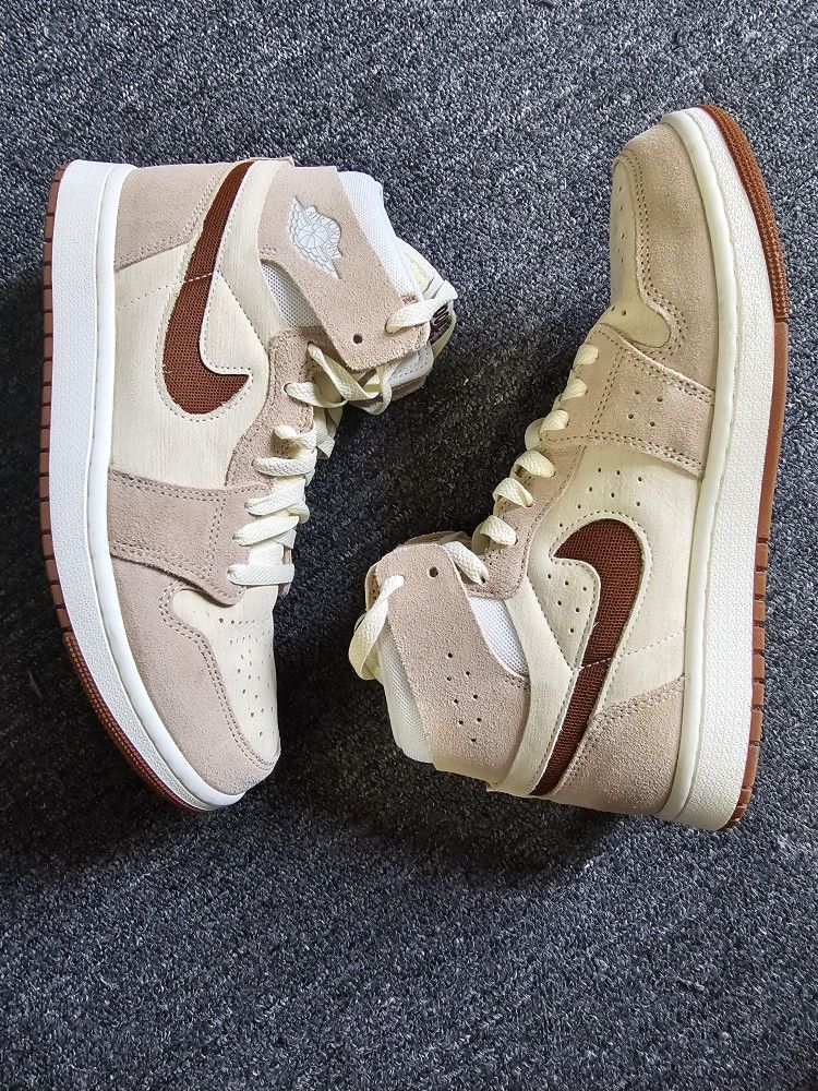 Air Jordan 1 CMFT 2 Sz 8