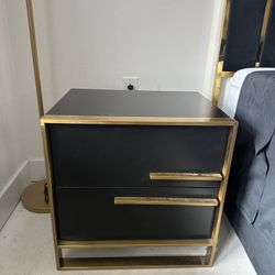 Bed Side Dressers Black And Good