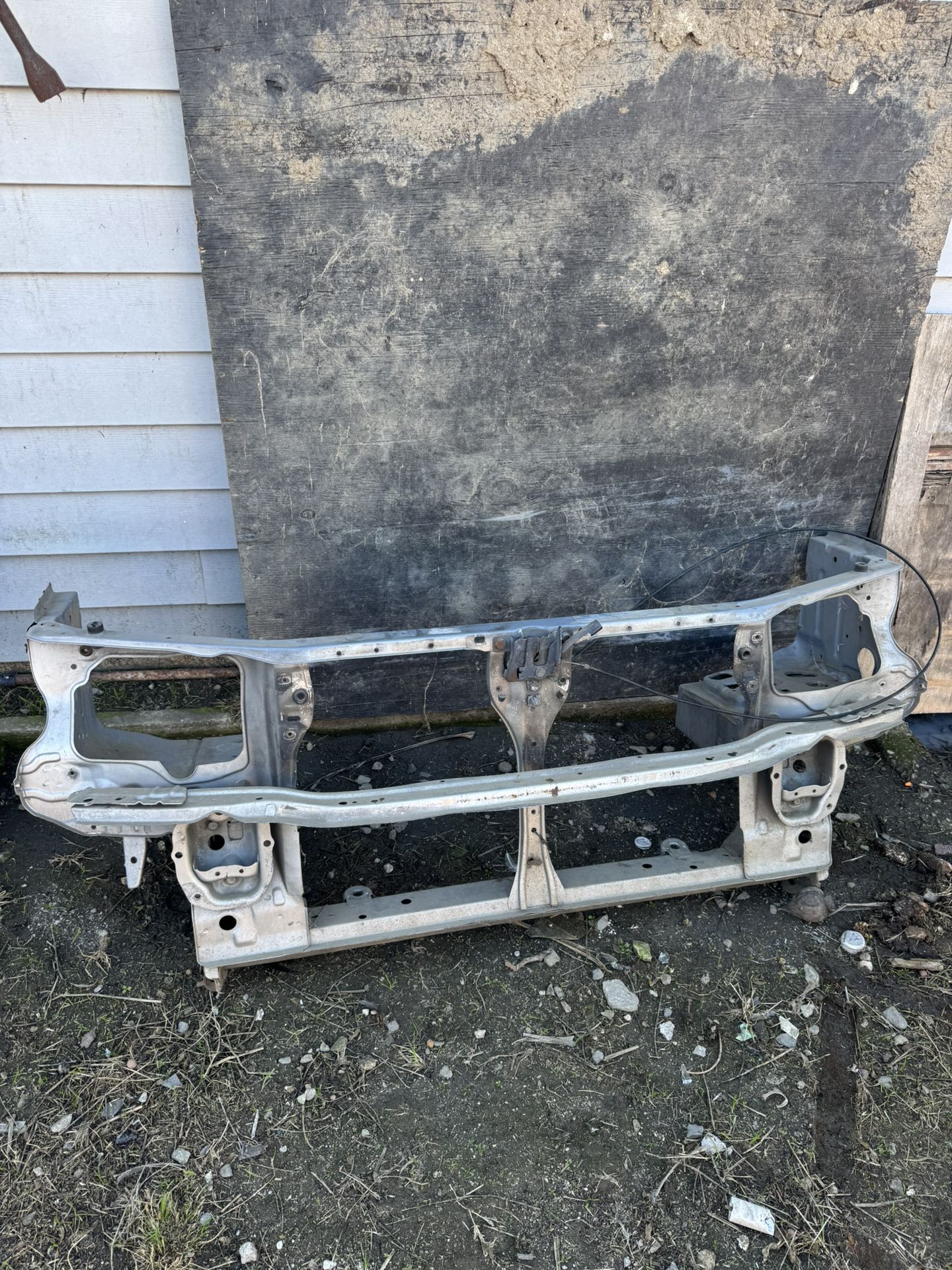 1(contact info removed) Subaru Forester Radiator Support Core Assembly With Hood Latch 