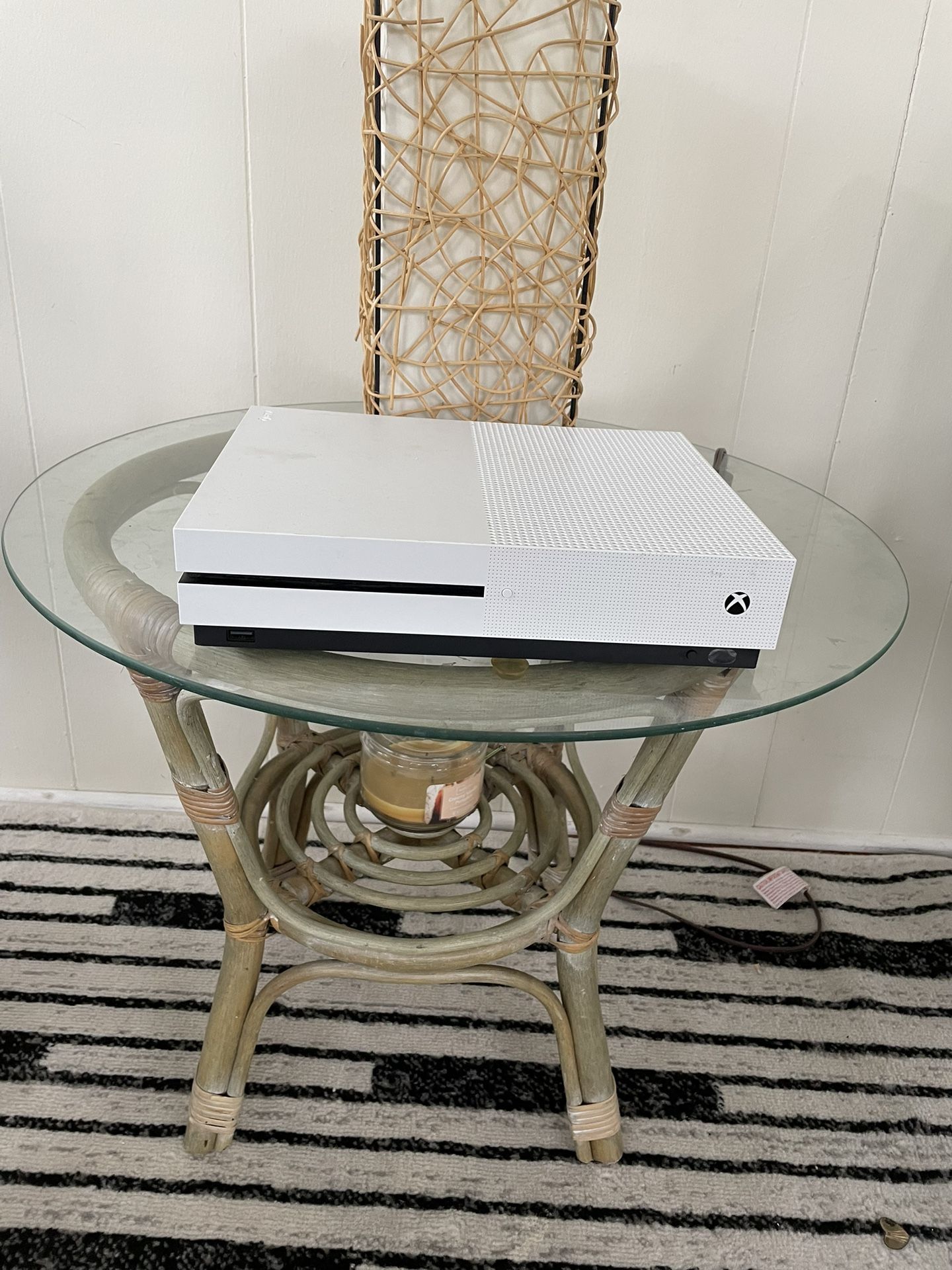 Microsoft Xbox One S