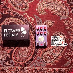 Flower pedals - Dahlia Delay