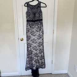 Dave & Johnny  Navy Beige Jeweled Sequins Prom Formal Evening Dress Size 3/4