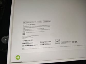 MAC BOOK PRO 16" M5 PRO CHIP 24GB MEMORY 1TB STORAGE