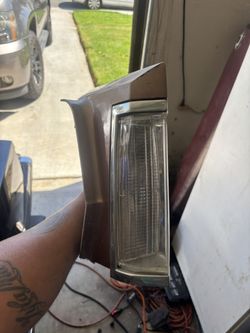83 LINCOLN TOWN CAR LIGHTS