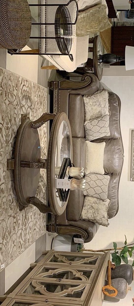 Malacara Quarry Leather Sofa