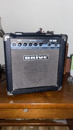 DRIVE CD 100 Portable Guitar Amplifier Amp Cleaned/TESTED Works Great Beach Camp