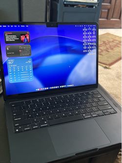 MacBook Air M2, 16gb memory, 1tb storage