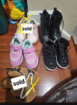 Girls shoes 10c