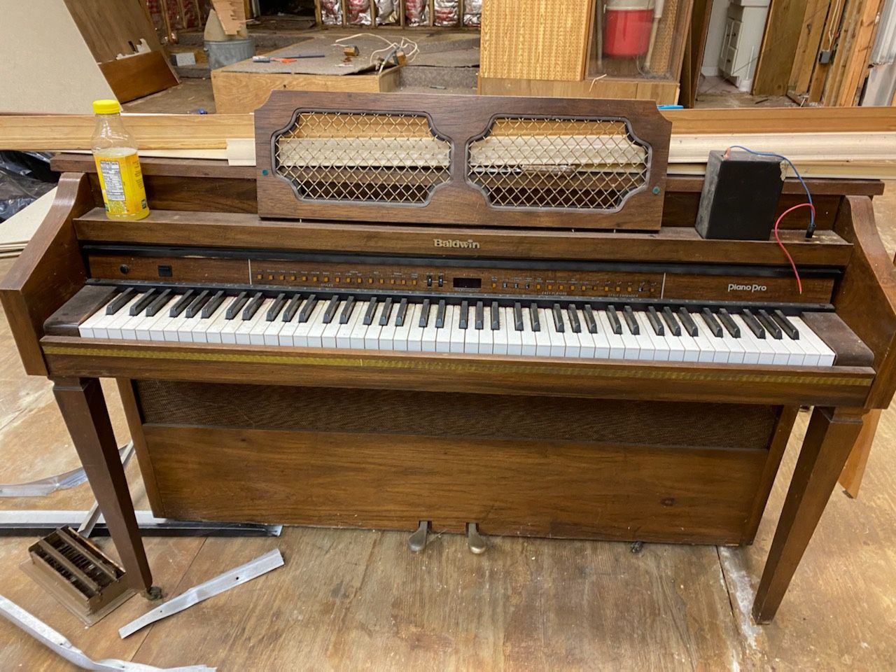 Baldwin (Organ) /w Bench