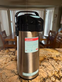 Kitchen coffee 64 oz. Coffee pump pot!