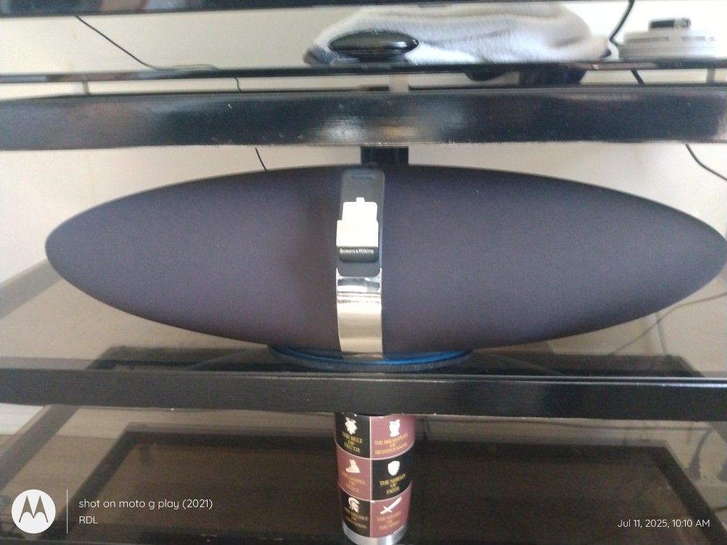 Bowers & Wilkins Zeppelin (original)