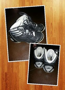 Toddler boys shoes size 11