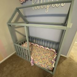 Toddler House Bed 