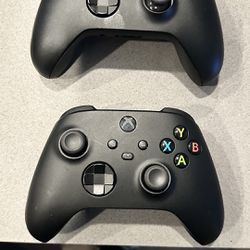 2 Xbox Controllers 