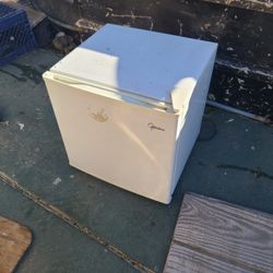 Mini Fridge