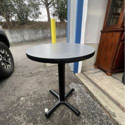Round Table