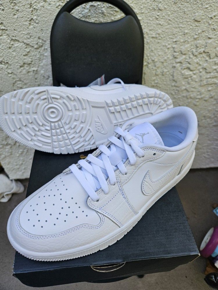 BRAND NEW IN BOX NIKE AIR JORDAN 1 LOW GOLF SHOES MENS SIZE 9 WHITE