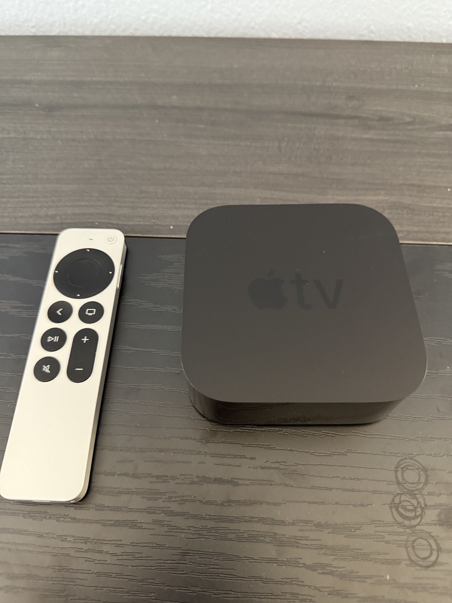 Apple TV HD (4th Gen, 32GB) + Upgraded Siri Remote – Works Great