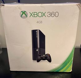 Xbox 360 E(With Controller & Kinect)