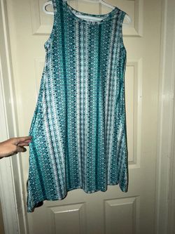 NWOT Ladies/Juniors Sleeveless Summer Dress, Size M